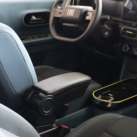 RATI ARMSTER 3 accoudoir FIAT GRANDE PANDA ELECTRIC 2024-  [noir,cuir végétalien]