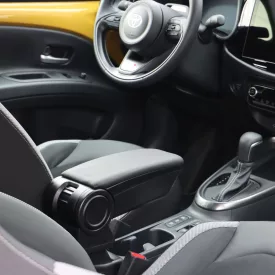  RATI ARMSTER 3 accoudoir TOYOTA AYGO X HYBRID 2026-  [noir,cuir végétalien]