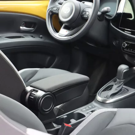RATI ARMSTER 3 accoudoir TOYOTA AYGO X HYBRID 2026-  [noir,tissu]
