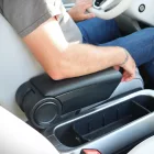 RATI ARMSTER 3 accoudoir  montage sur siège DACIA LODGY 2015-2020 avec accoudoir original [noir,cuir végétalien,usb, PP]